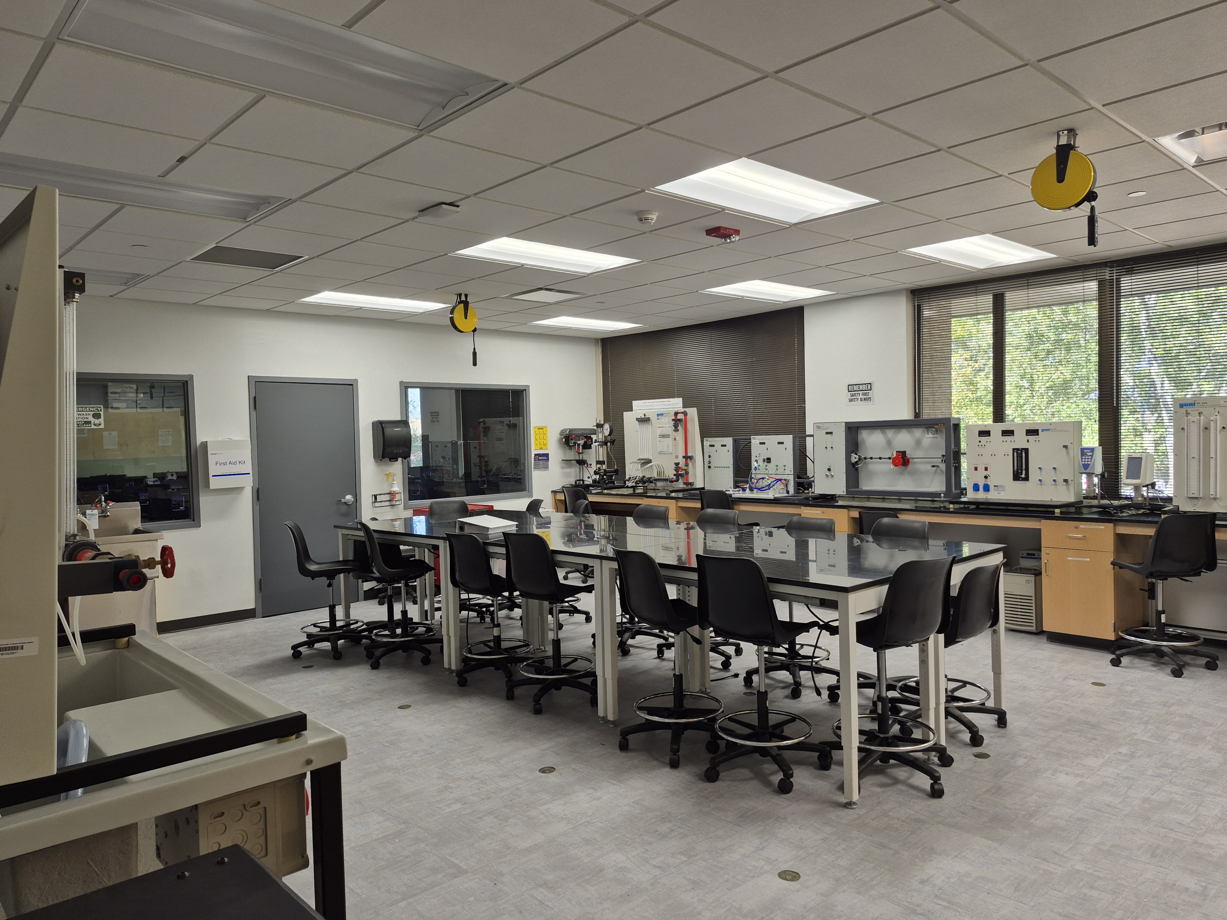 Photo of the Engineering Lab at USCA
